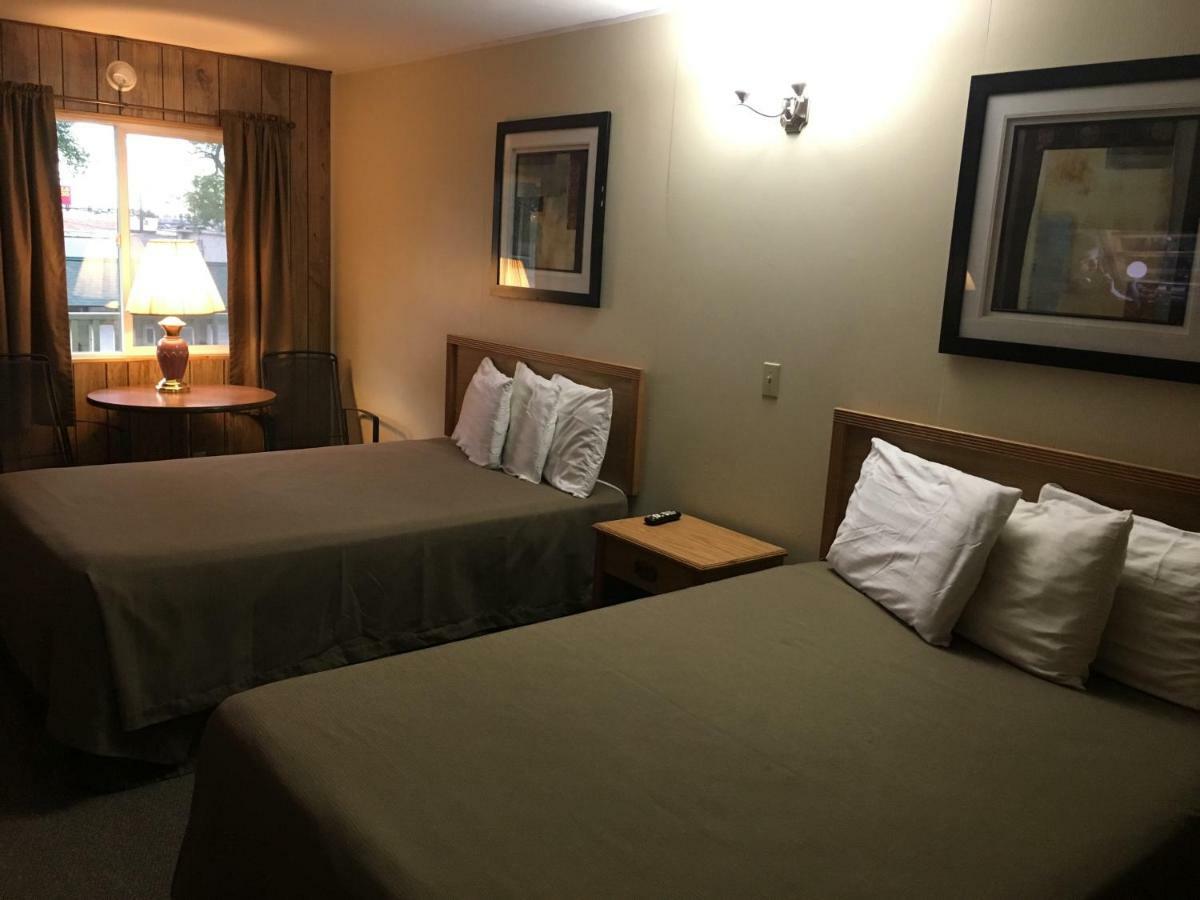 The Ol' Wyoming Motel ริเวอร์ตัน ภายนอก รูปภาพ